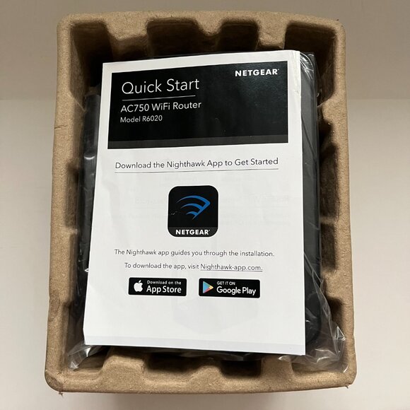 NETGEAR AC750 Dual Band WiFi Router / R6020 4 Port 300 + 400 Mbps - Picture 7 of 11